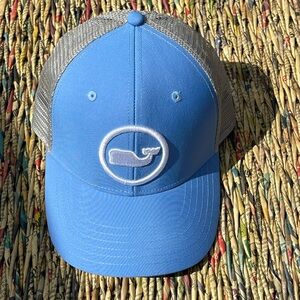 NWT Vineyard Vines trucker hat